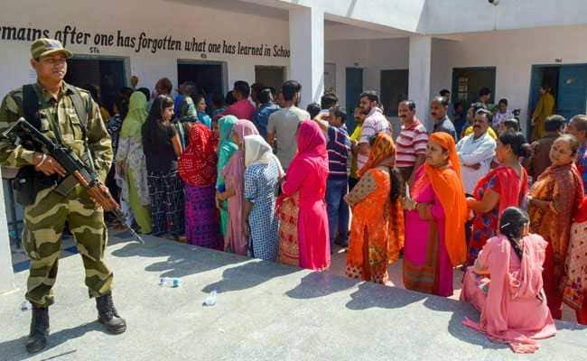 Slow polling witnessed in Udhampur parliamentary constituency till 9 AM: Kistwar lowest at 4%